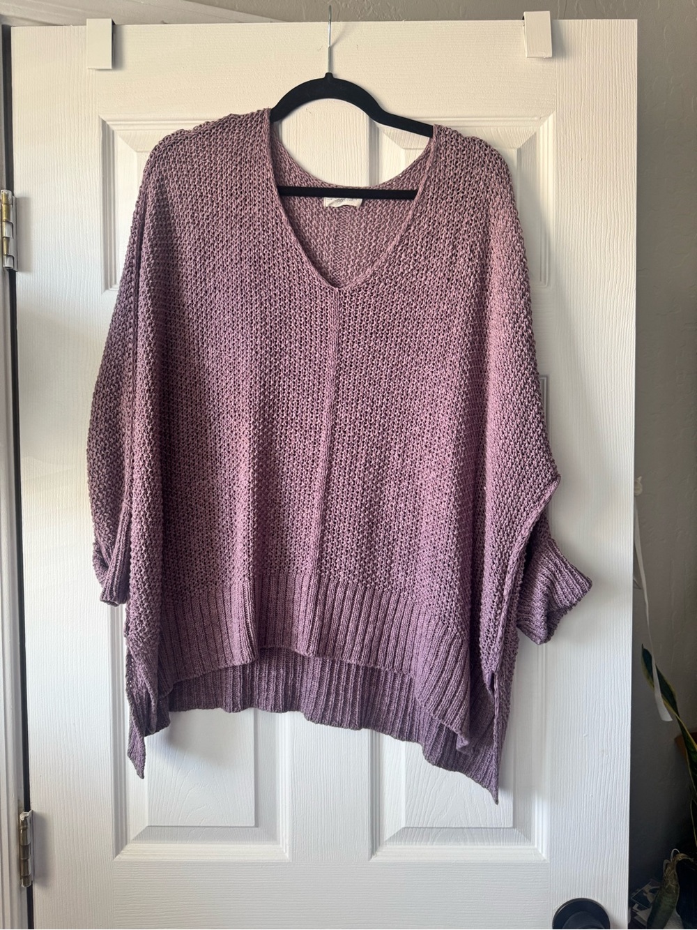 Oversized V-Neck Knit Sweater in Mauve